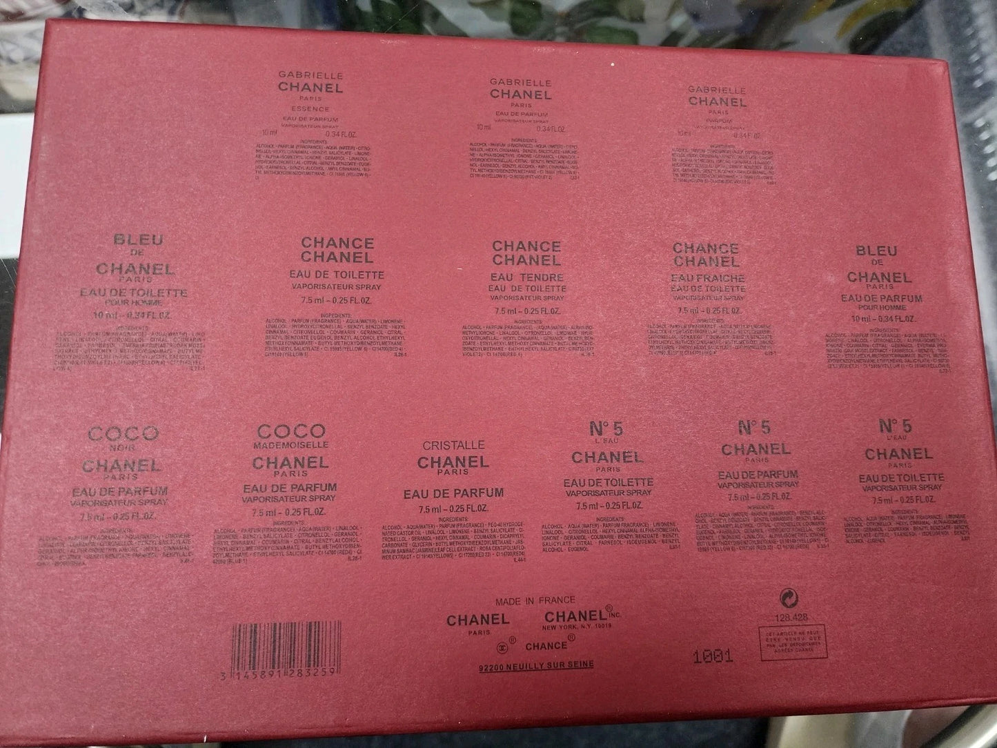 Luxury Mini Channel Perfume Gift Box – 14-Piece Assorted Fragrance Set